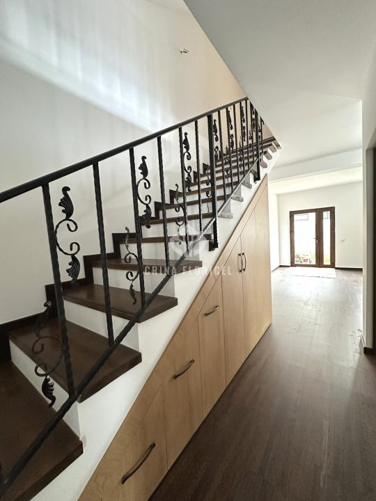 Inchiriere vila nemobilata - 168 mp - complex - Bragadiru - Str Diamantului