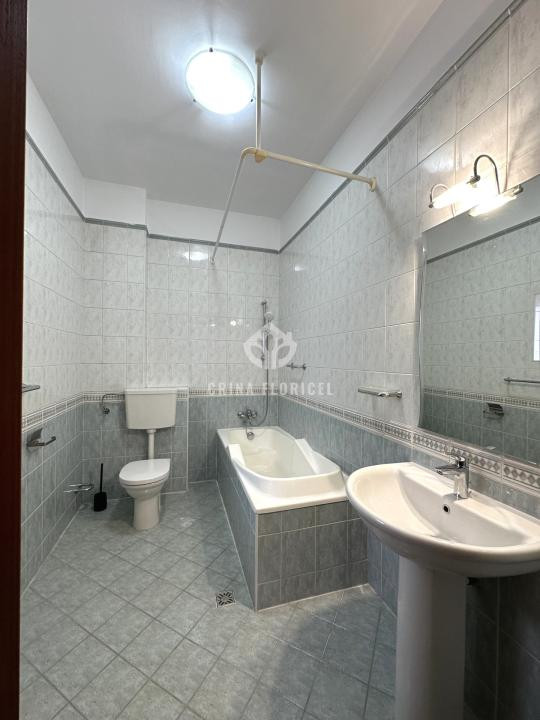 Inchiriere vila 316 mp, teren 428 mp  - Resedinta / sediu firma - Herastrau
