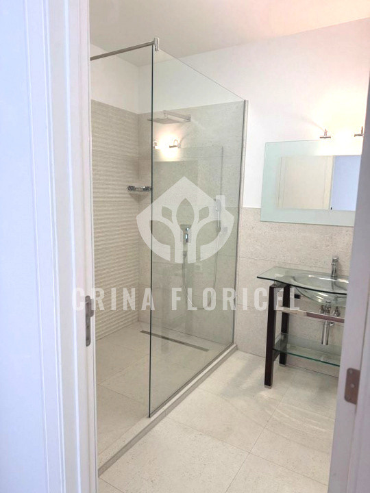 Vanzare duplex 210 mp - 5 camere - garaj subteran  - bloc 2012 - Primaverii