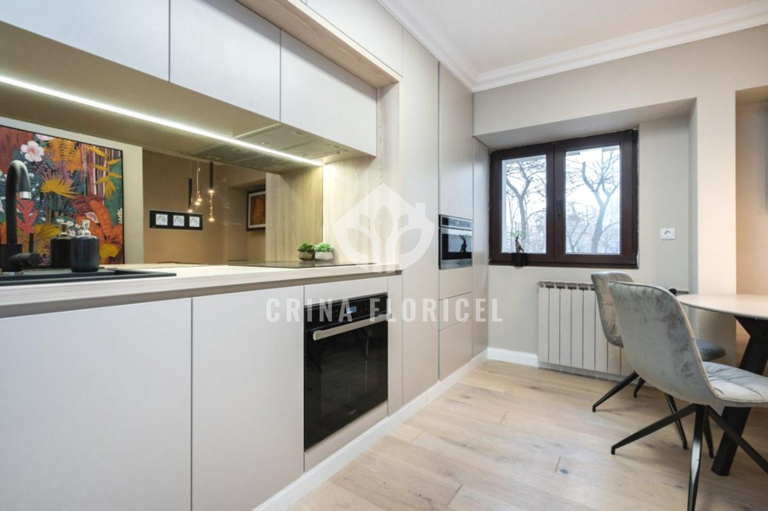 De inchiriat apartament 4 camere - 102 mp utili -  zona Piata Victoriei