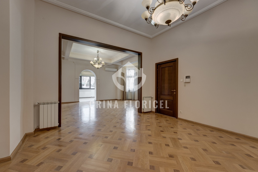 Inchiriere 7 camere la Parter in vila, curte privata 300 mp - Dorobanti Capitale