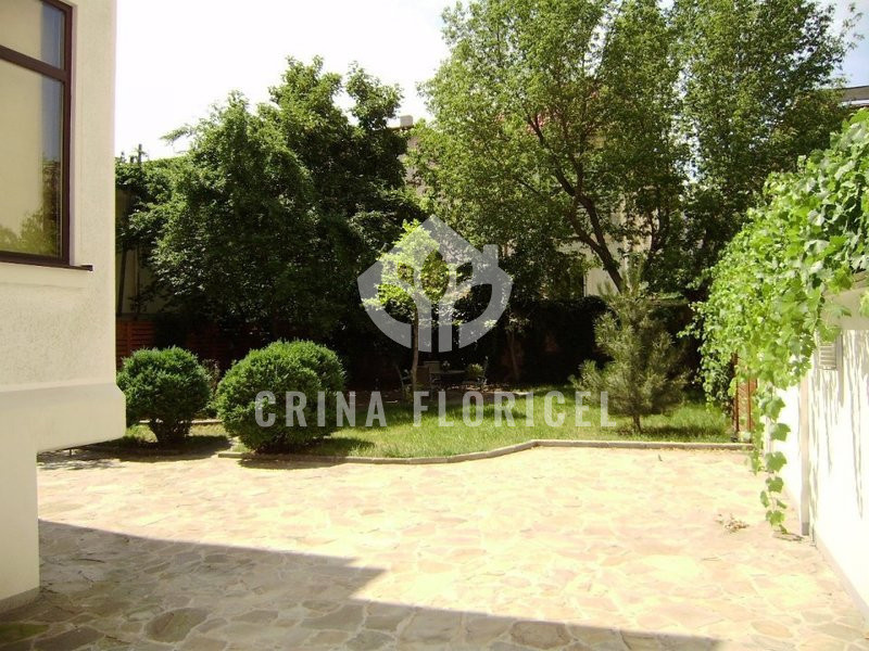 Inchiriere 7 camere la Parter in vila, curte privata 300 mp - Dorobanti Capitale
