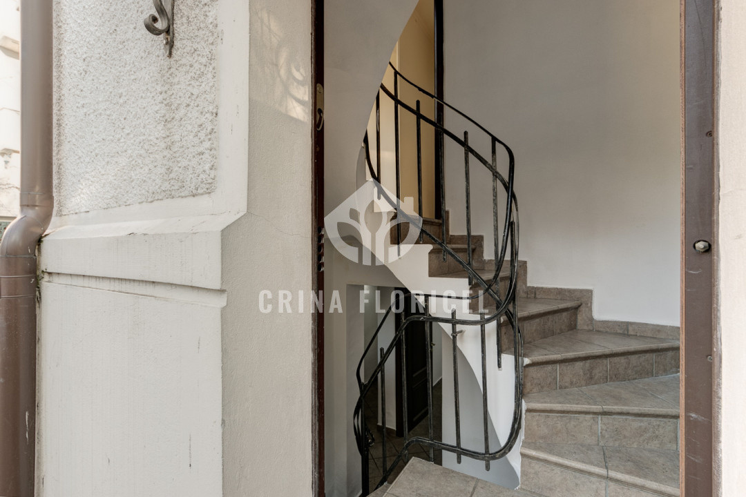 Inchiriere 7 camere la Parter in vila, curte privata 300 mp - Dorobanti Capitale
