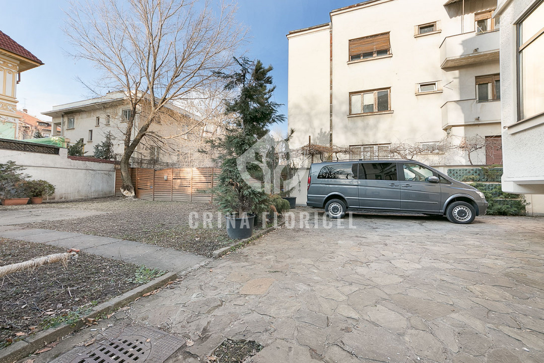 Inchiriere 7 camere la Parter in vila, curte privata 300 mp - Dorobanti Capitale