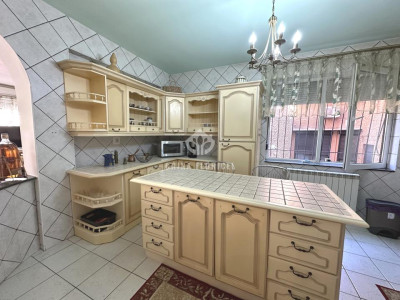 Inchiriere apartament 4 camere, bloc boutique an 2000, garaj subteran -Dorobanti