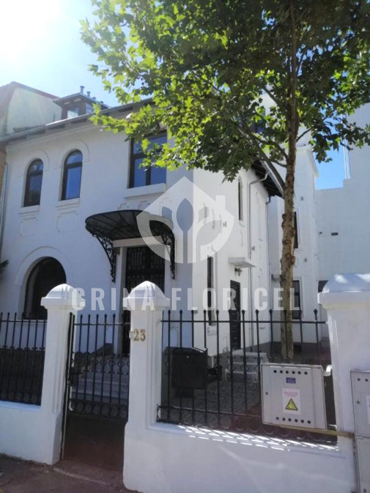 Vilă deosebită 350 mp, curte & Grădină, 2 Parcări, zona Kiseleff