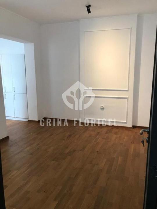 Vilă deosebită 350 mp, curte & Grădină, 2 Parcări, zona Kiseleff