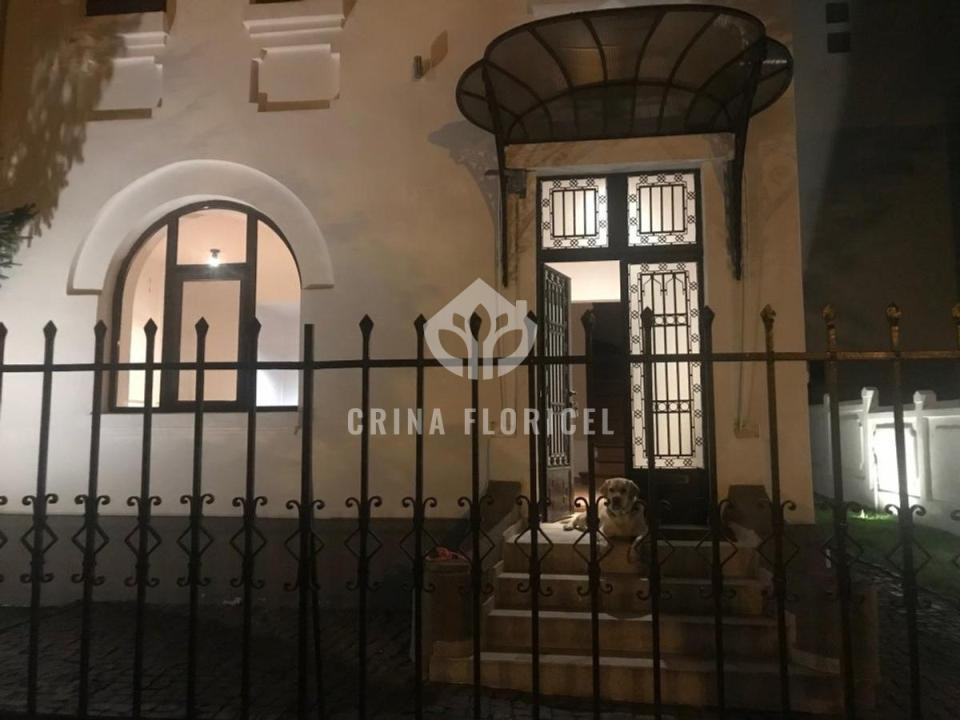 Vilă deosebită 350 mp, curte & Grădină, 2 Parcări, zona Kiseleff