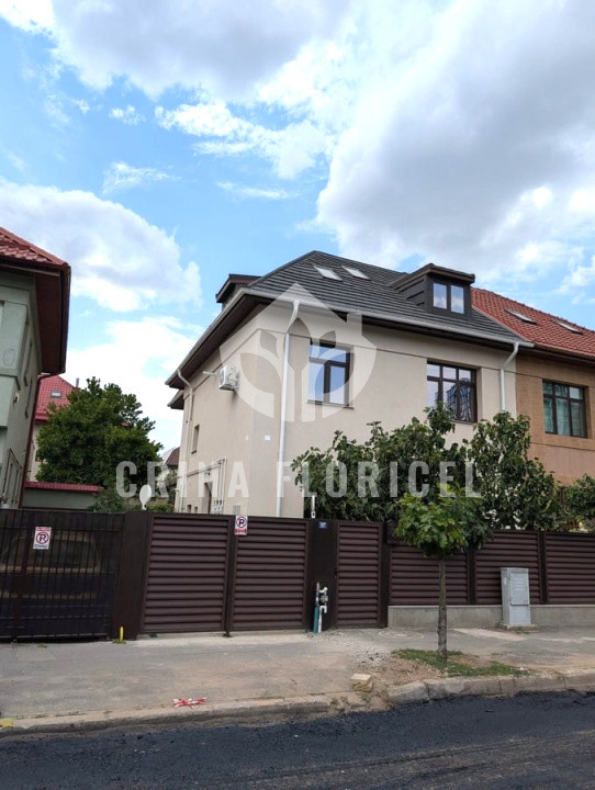 Apartament 5 Camere în Vilă , 160 mp Utili, Etaj 1 + Mansardă , zona Floreasca