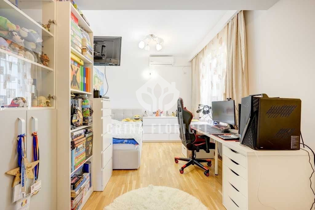 Apartament 4 camere ,200 mp utili, 3 băi, 2 parcări , zona Floreasca