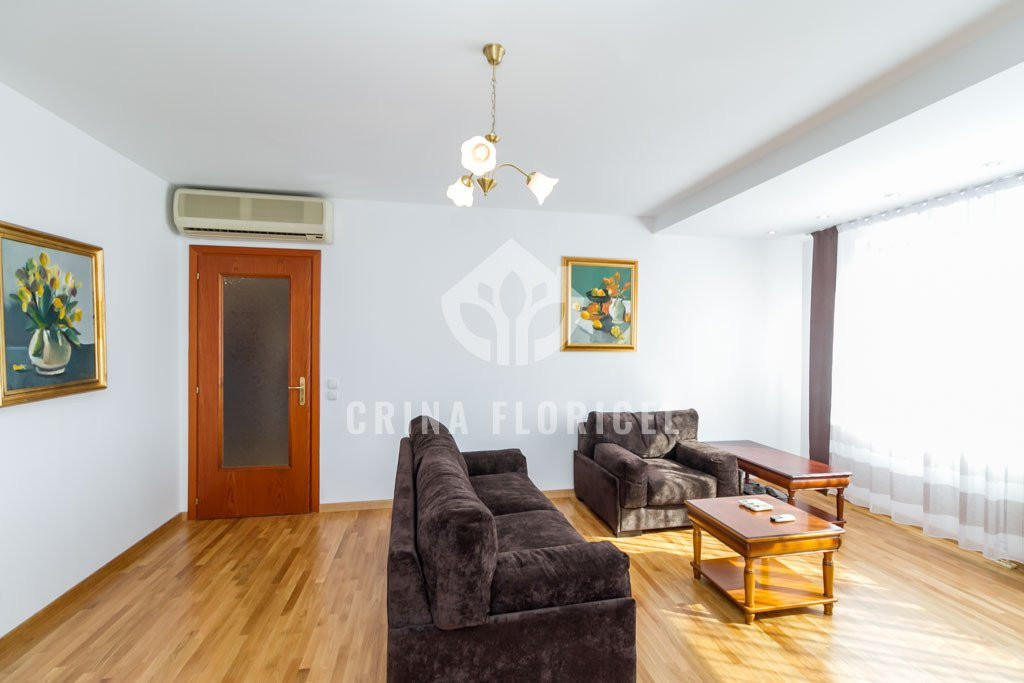 Inchiriere 4 camere - loc parcare - Primaverii 