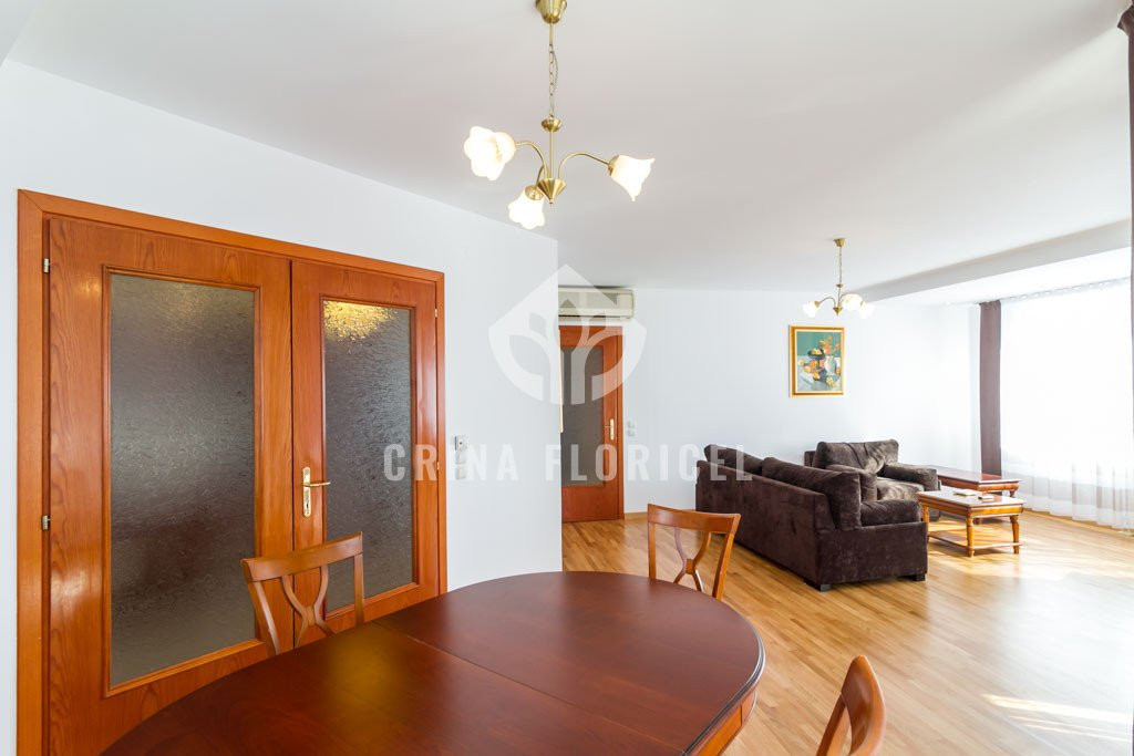 Inchiriere 4 camere - loc parcare - Primaverii 