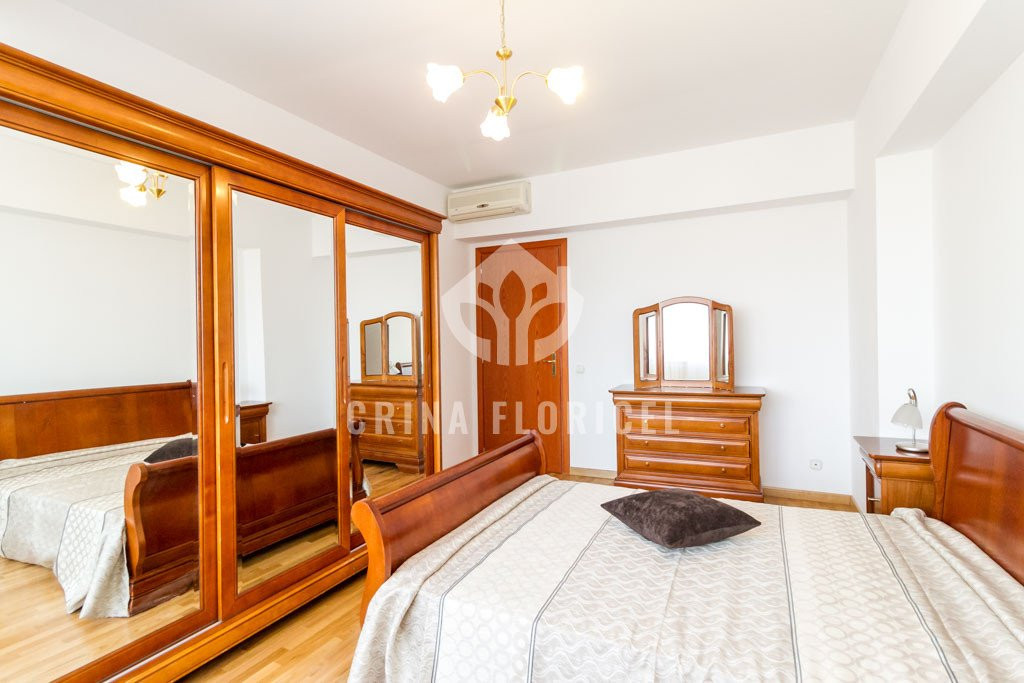 Inchiriere 4 camere - loc parcare - Primaverii 