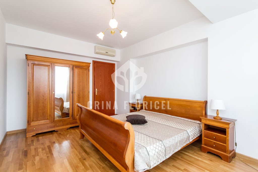 Inchiriere 4 camere - loc parcare - Primaverii 
