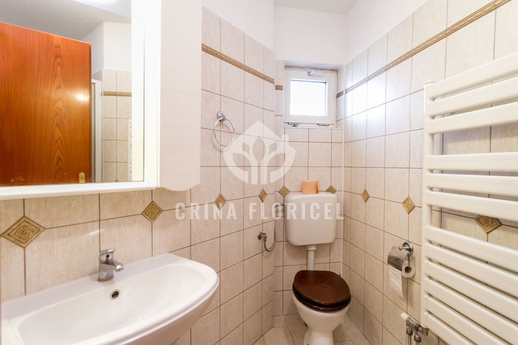 Inchiriere 4 camere - loc parcare - Primaverii 