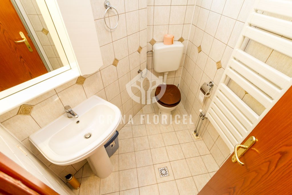 Inchiriere 4 camere - loc parcare - Primaverii 
