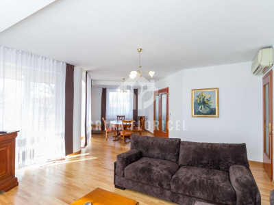 Inchiriere 4 camere - loc parcare - Primaverii 