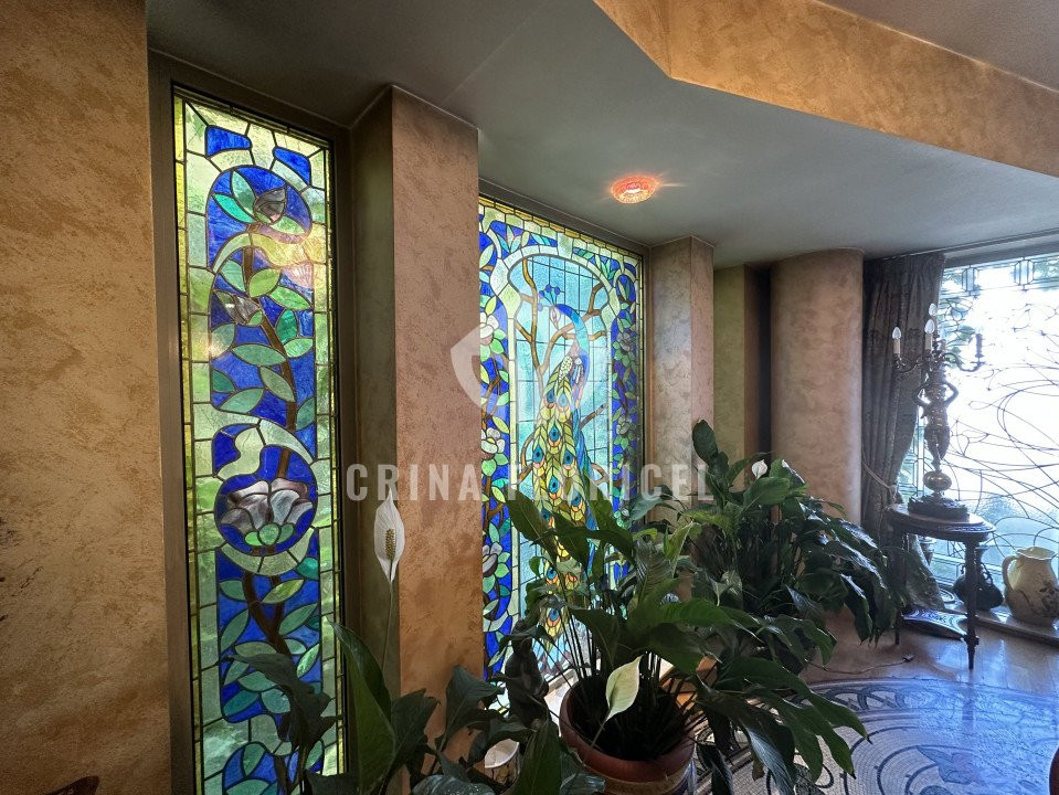 Vanzare Vila spectaculoasa cu cea mai frumoasa terasa de pe acoperis din Domenii