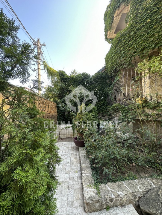 Vanzare Vila spectaculoasa cu cea mai frumoasa terasa de pe acoperis din Domenii