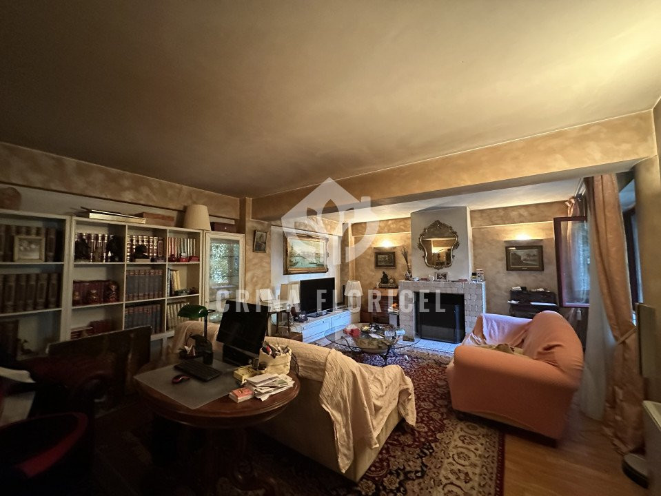 Vanzare Vila spectaculoasa cu cea mai frumoasa terasa de pe acoperis din Domenii