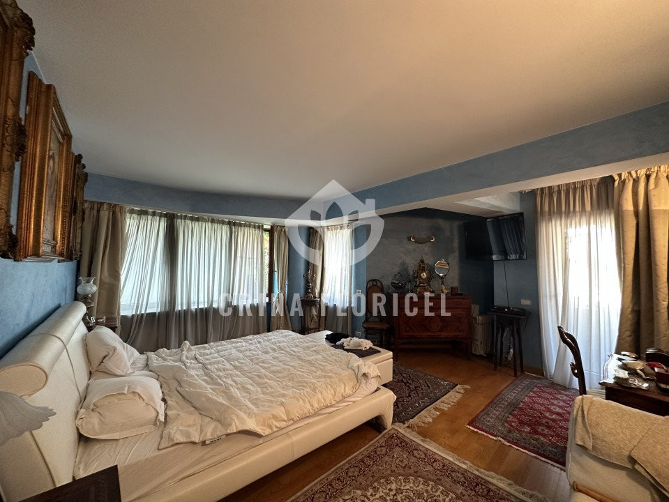 Vanzare Vila spectaculoasa cu cea mai frumoasa terasa de pe acoperis din Domenii