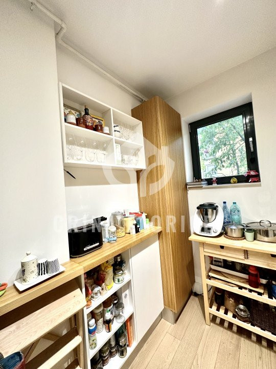 Vanzare 3 camere + camera serviciu 14 mp cu baie proprie- Primaverii