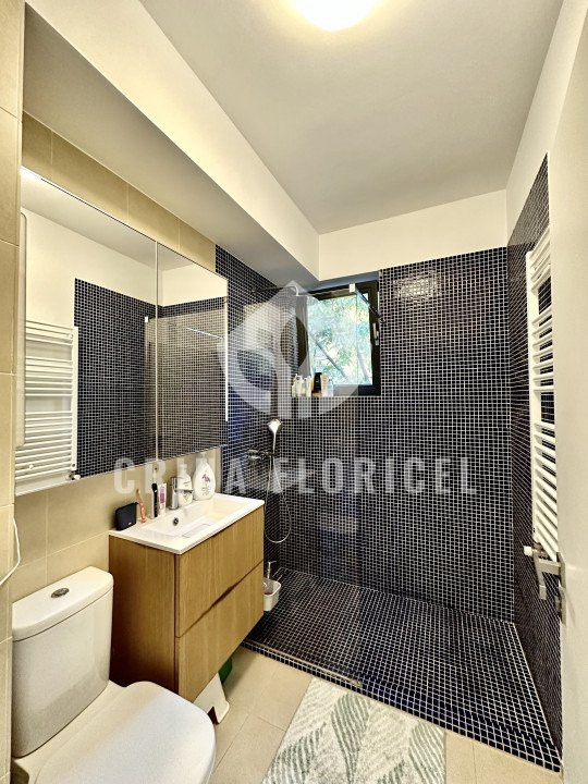 Vanzare 3 camere + camera serviciu 14 mp cu baie proprie- Primaverii