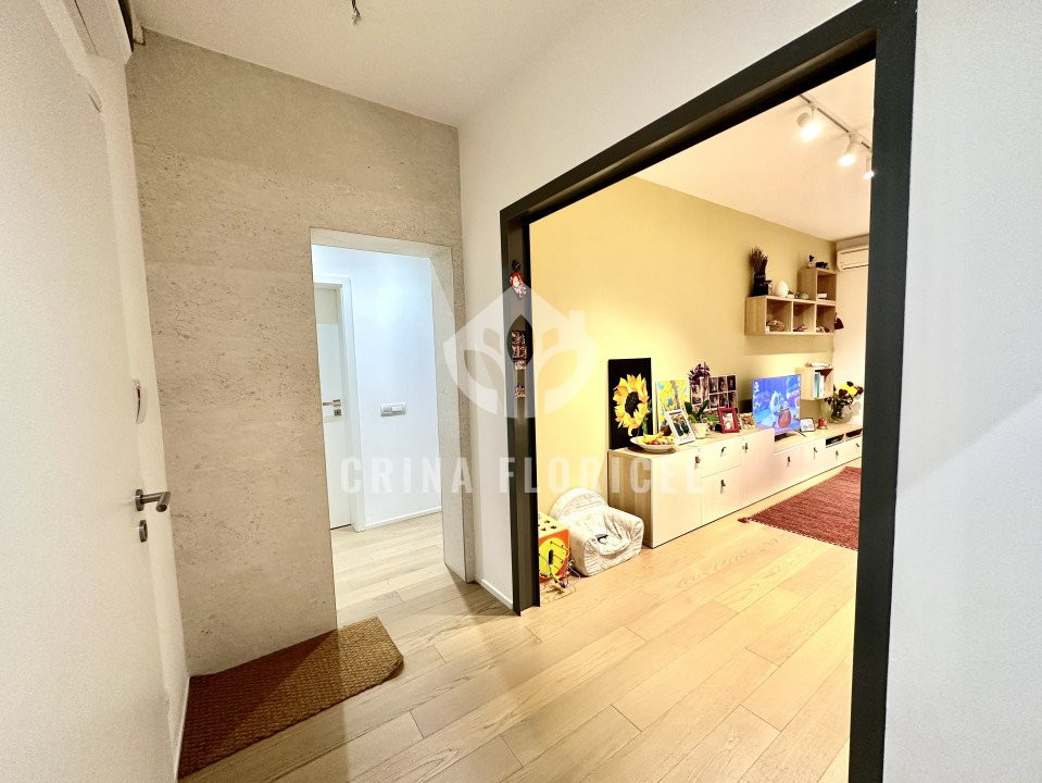 Vanzare 3 camere + camera serviciu 14 mp cu baie proprie- Primaverii