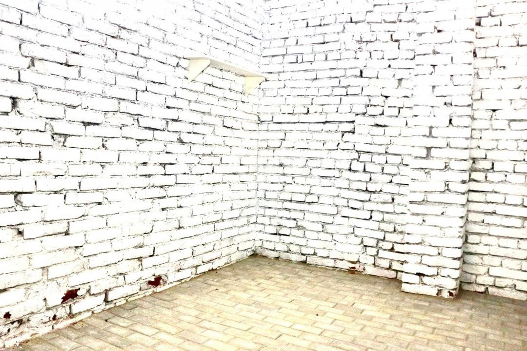 Vanzare 2 camere 54 mp , boxa 12,40 mp, curte 33,35 mp  - Calea Grivitei