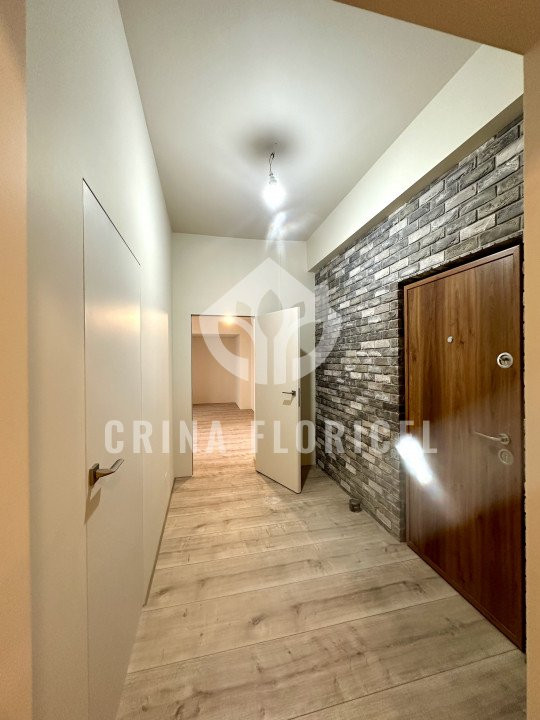 Inchiriere 3 camere - birouri - renovat integral - P-ta Universitatii 