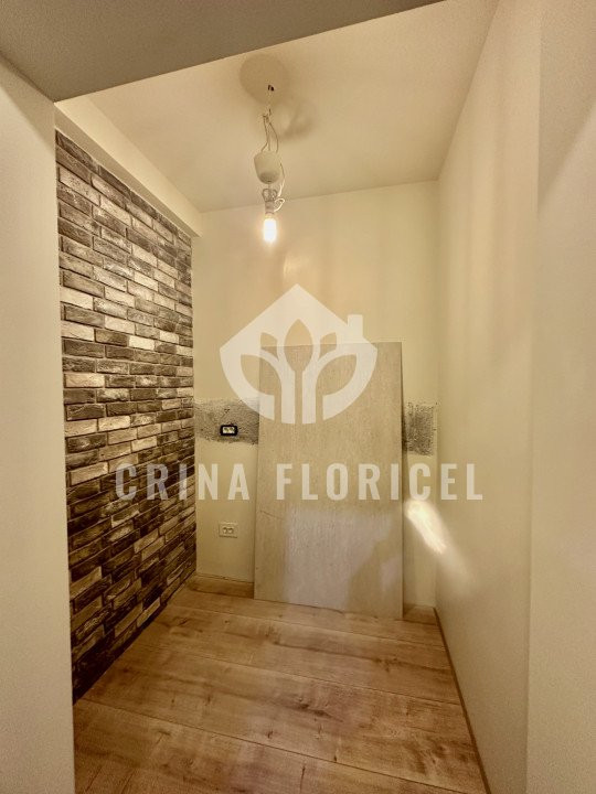 Inchiriere 3 camere - birouri - renovat integral - P-ta Universitatii 