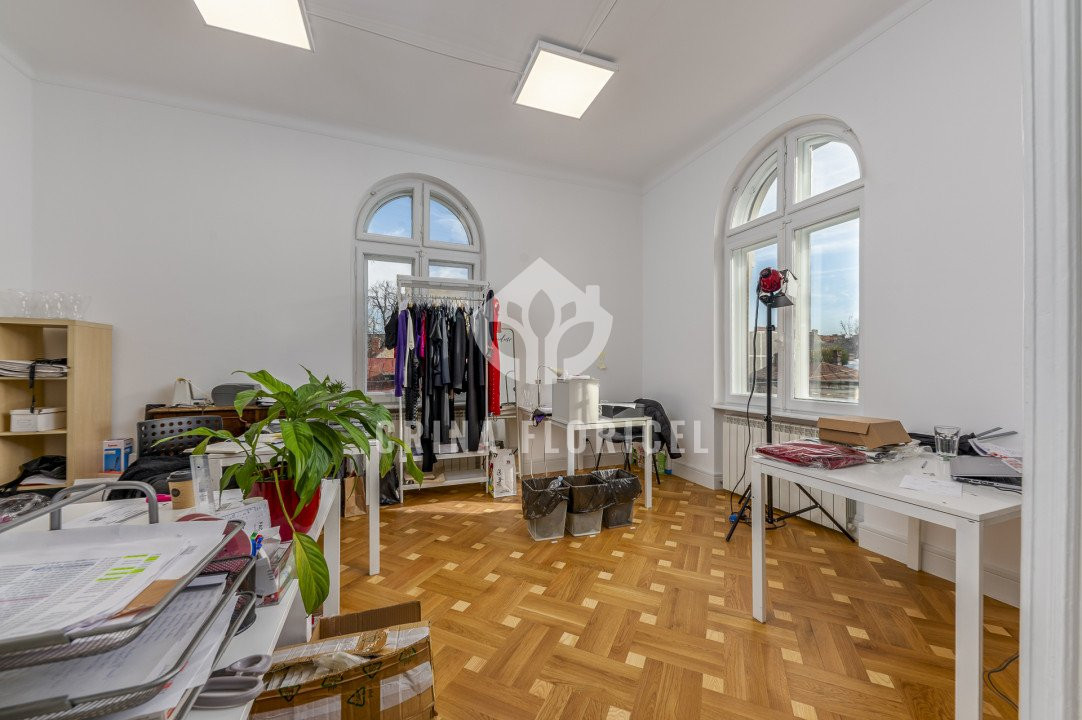 Inchiriere vila renovata, 406 mp, curte 150 mp - zona Pache Protopopescu