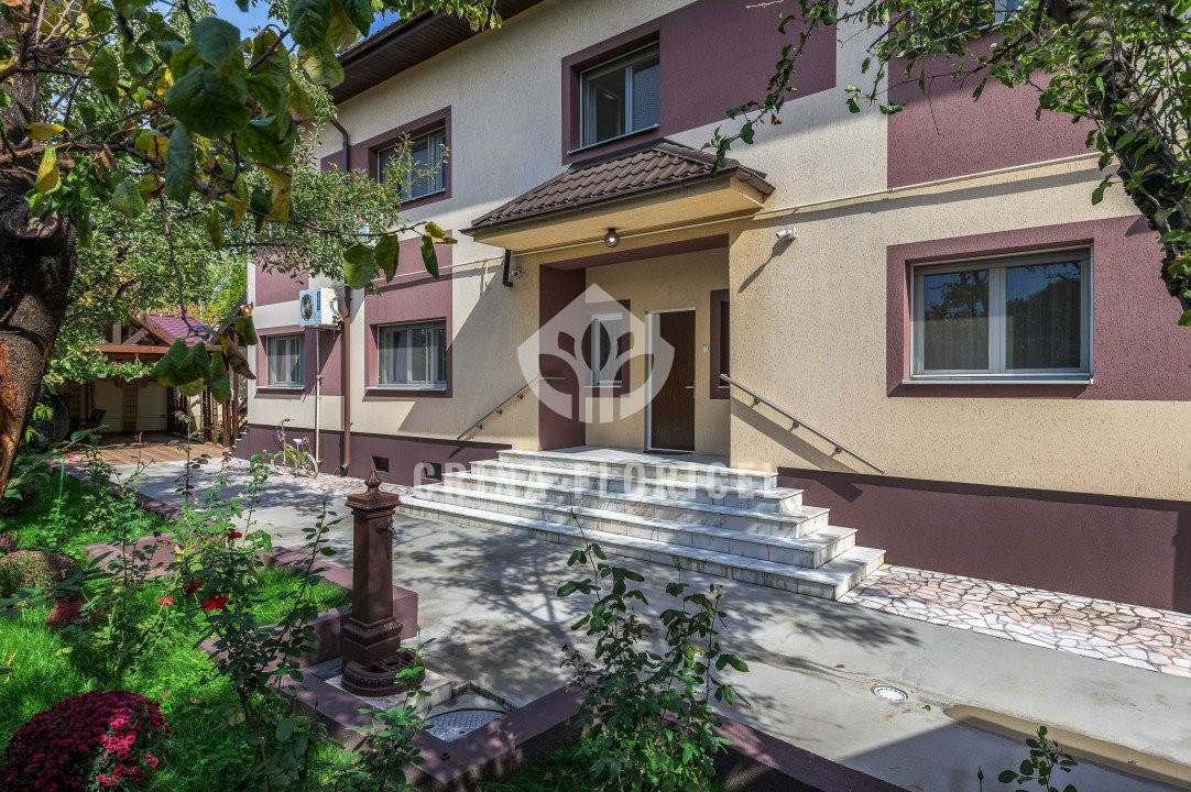 Vanzare vila 358 mp - teren 510 mp - curte libera 300 mp - Parcul Circului