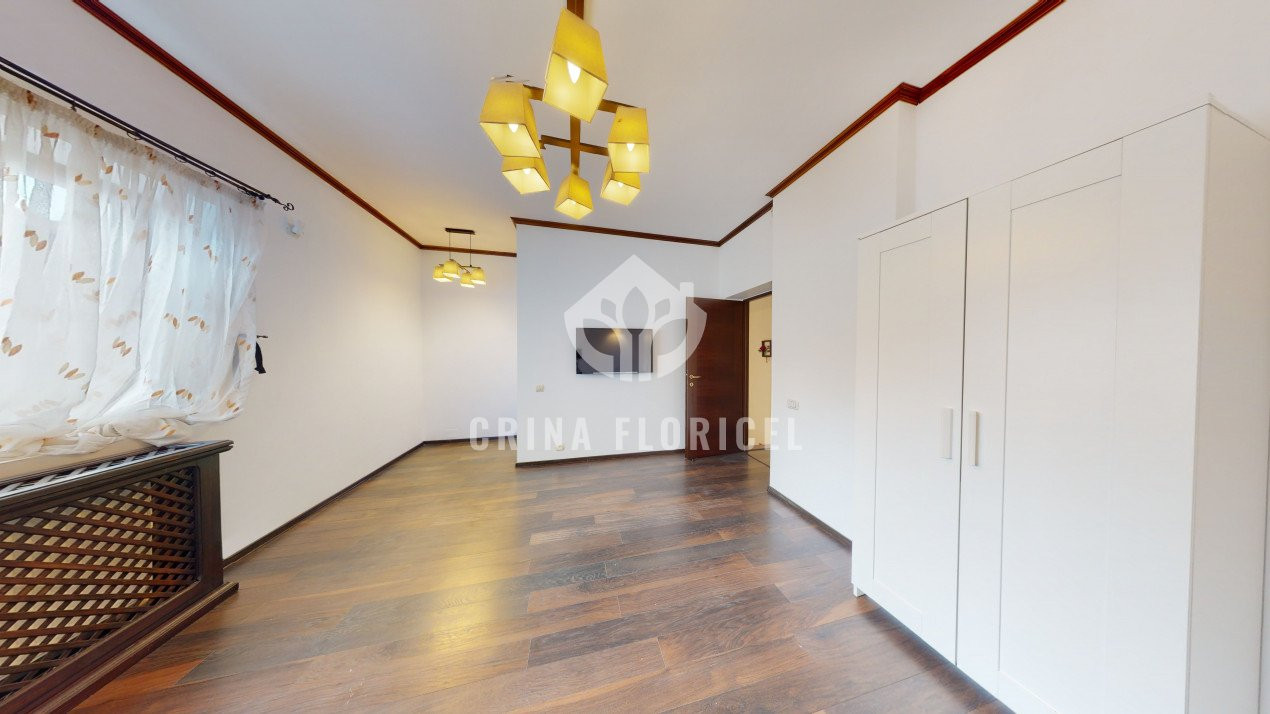 Vila 6 camere, suprafata utila 240 mp, curte - birouri / rezidential - Dorobanti