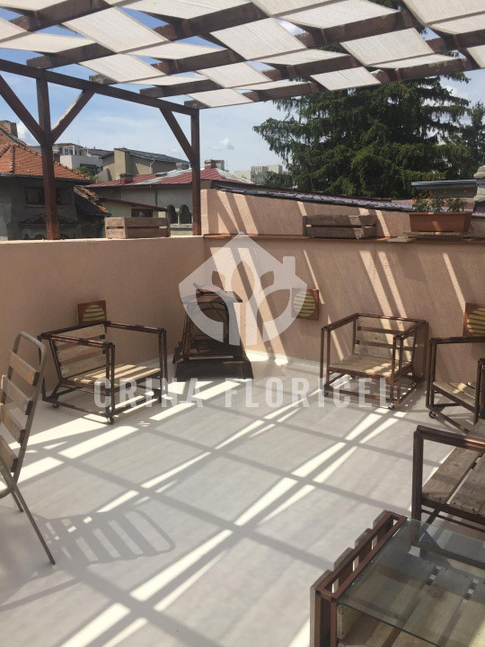 Vila 6 camere, suprafata utila 240 mp, curte - birouri / rezidential - Dorobanti