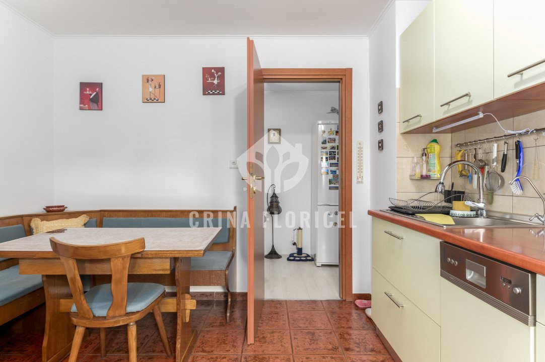 OPORTUNITATE - 5 camere zona Uverturii- str Tugulea - 10 minute metrou Lujerului
