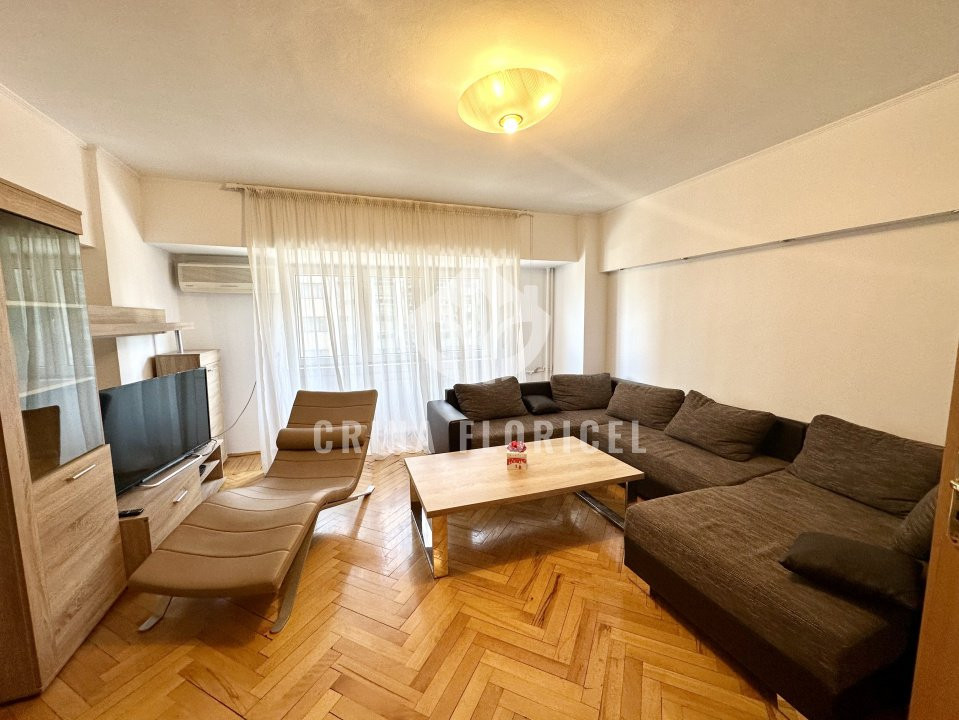Inchiriere apartament 3 camere - 80 mp utili - Piata Victoriei  