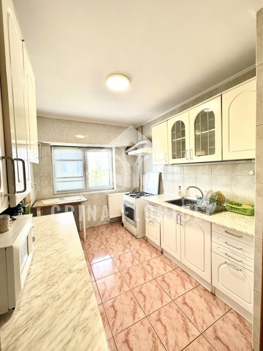Inchiriere apartament 3 camere - 80 mp utili - Piata Victoriei  