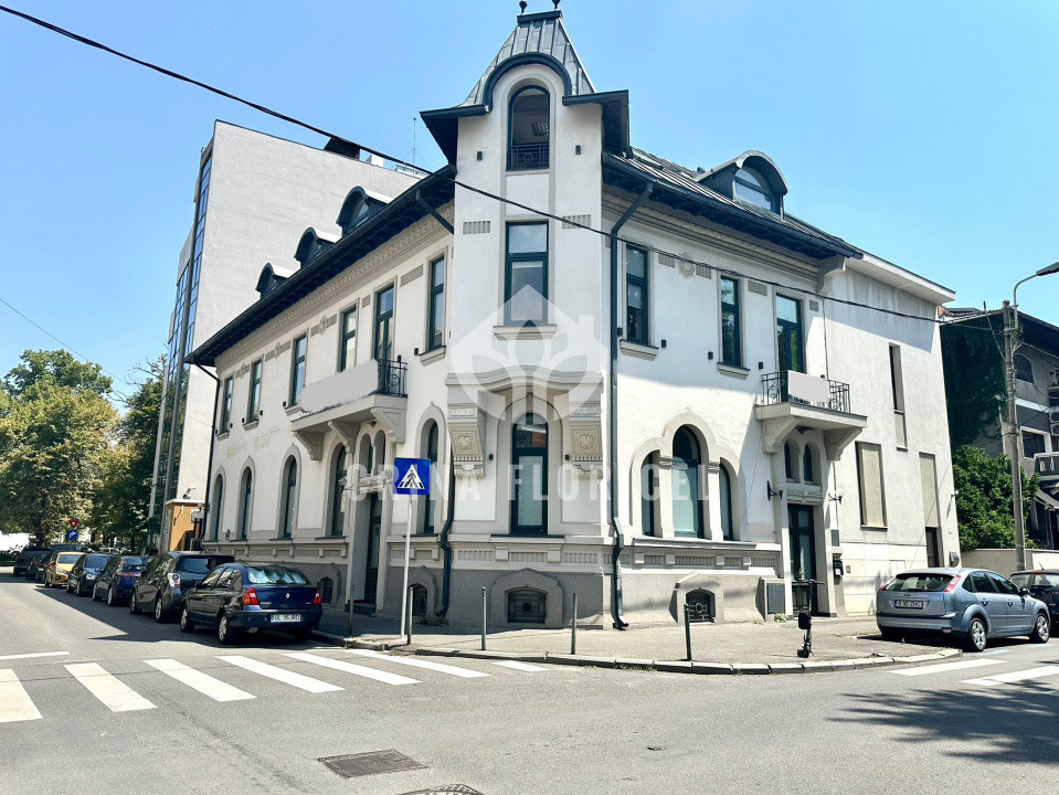 Vanzare vila restaurata si renovata - pretabila sedii companii - Aviatorilor