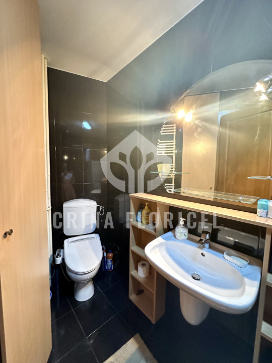 Vanzare 2 camere vis-a-vis Grand Hotel Bucharest  - Piata Universitatii