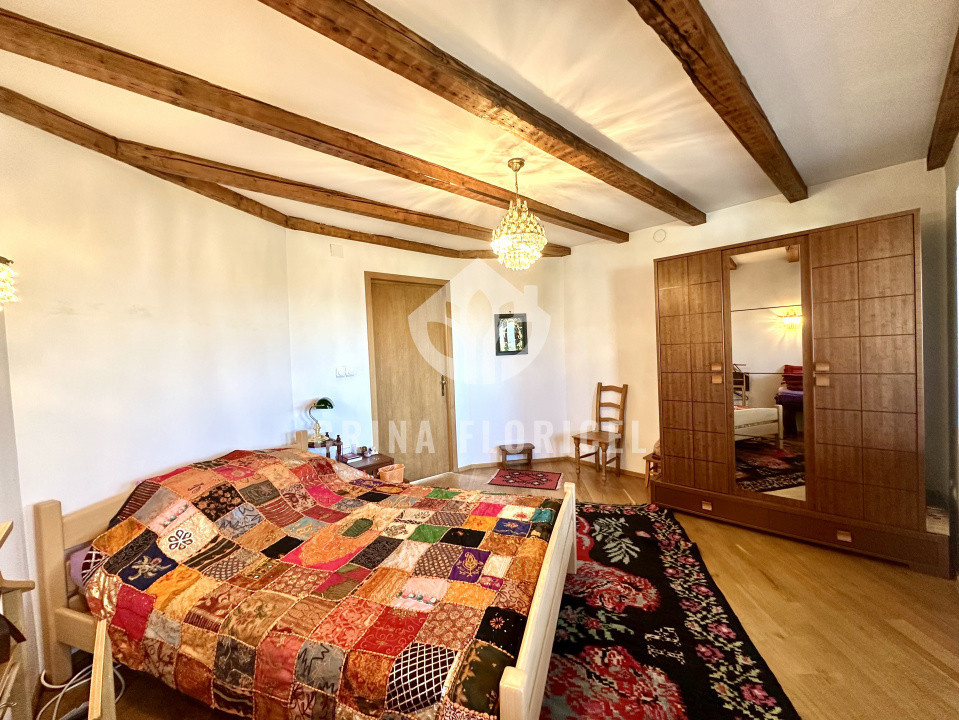 Vanzare mansarda 3 camere - str Serg.Maj.Ancuta Ilie - zona Parcul Carol