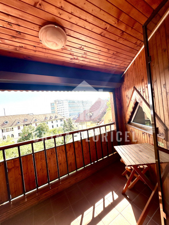 Vanzare mansarda 3 camere - str Serg.Maj.Ancuta Ilie - zona Parcul Carol