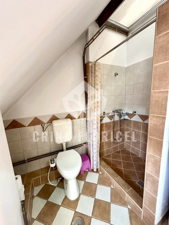 Vanzare mansarda 3 camere - str Serg.Maj.Ancuta Ilie - zona Parcul Carol